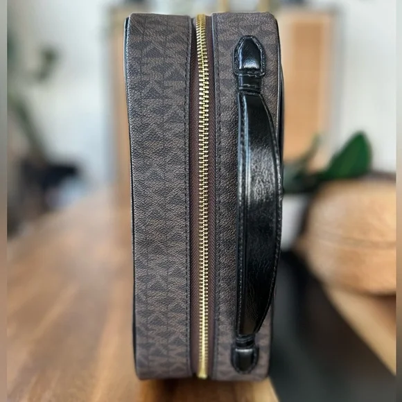 NWT. Michael Kors Large Hanging Toiletry Case Travel Pouch MK Brown Retails $398 - Picture 6 of 9